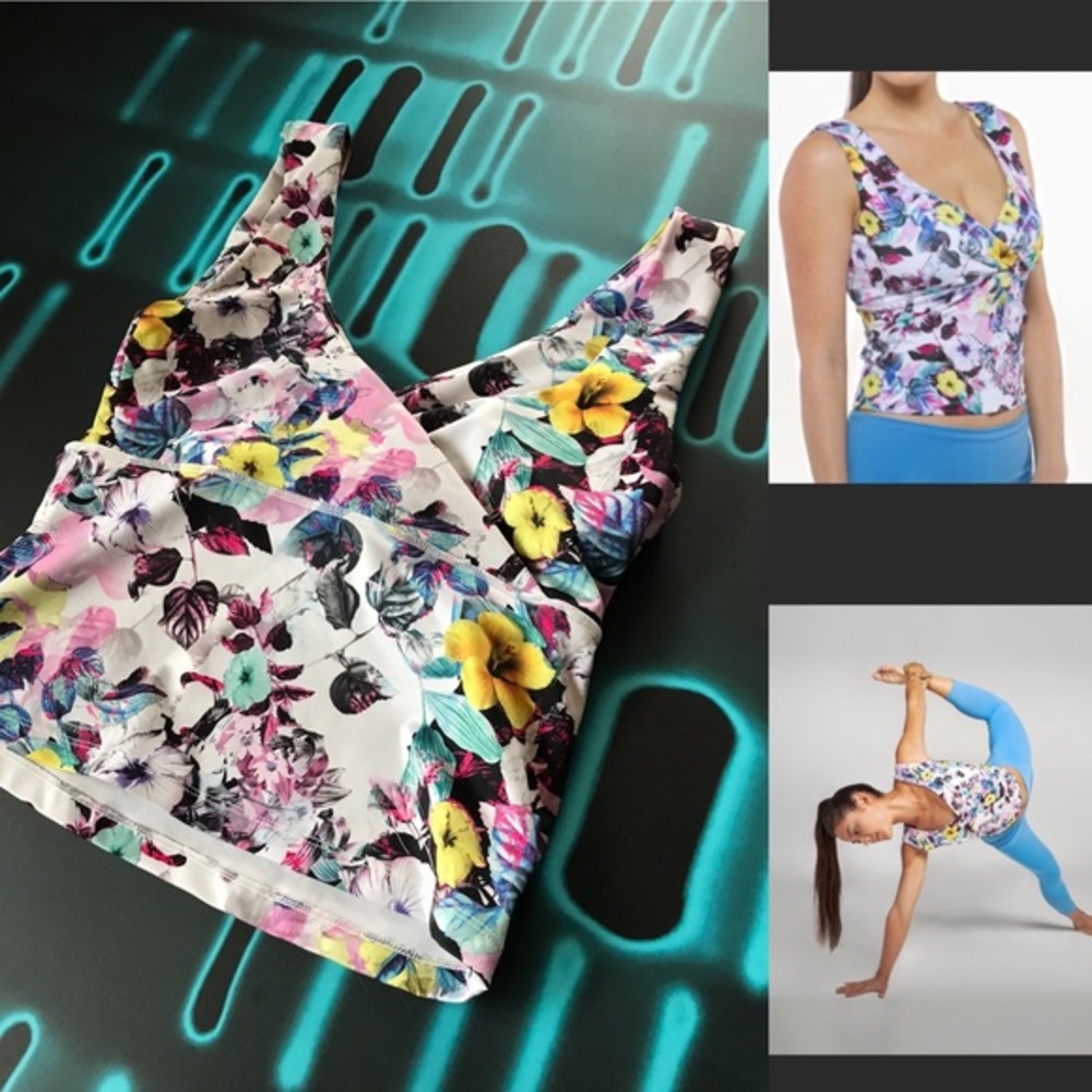 KIRAGRACE yoga halter top floral